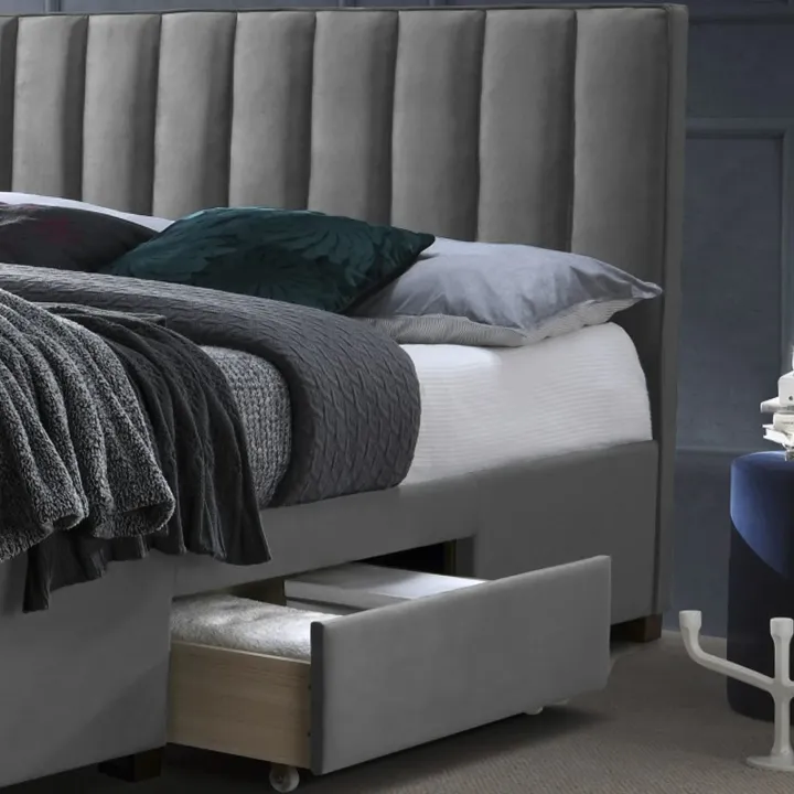 Letto matrimoniale 160x200cm imbottito con cassettoni in velluto grigio Lux