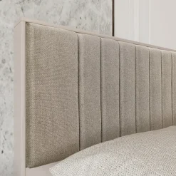 Letto matrimoniale 160x200 cm imbottito con contenitore tessuto beige Emporio